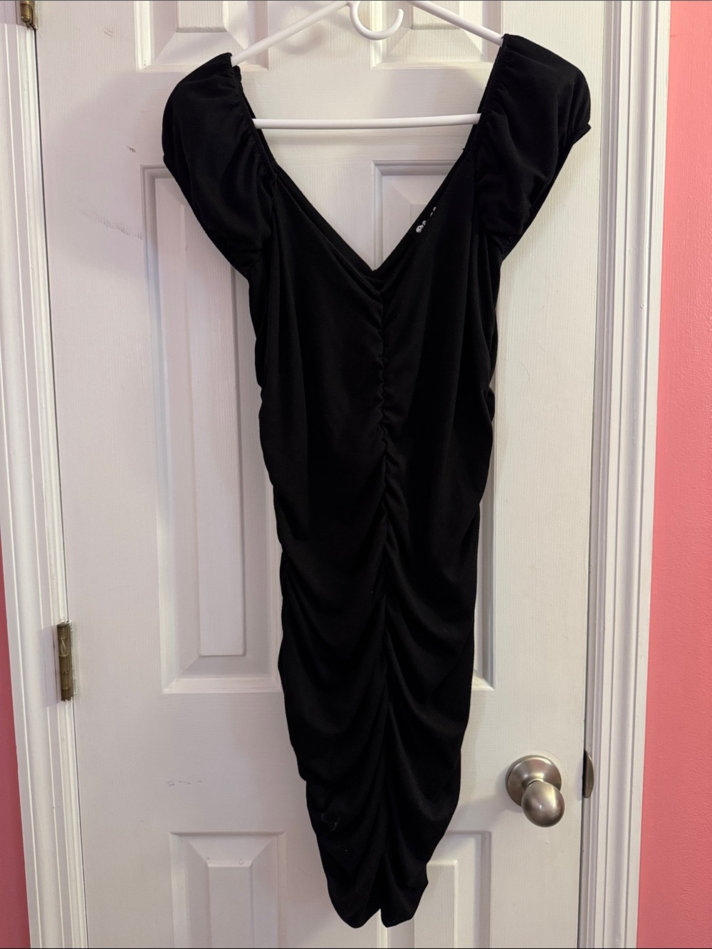 Black Ruched Sleeveless V-Neck Bodycon Dress